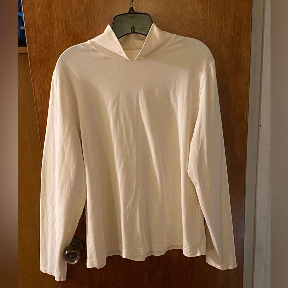 Ladies cream colored turtleneck size XL